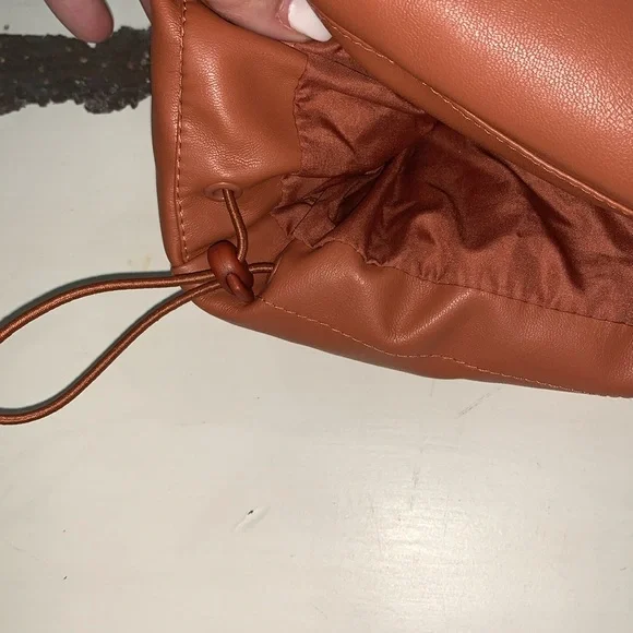 Simply Southern Tan Vegan Leather Puffer Vest NWT | XL | Adjustable Waist - Picture 5 of 8